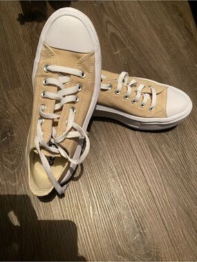 Converse Low-Top Canvas Sneakers in Beige and White